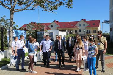 VI Всероссийская научно-техническая конференция «Климат-2021: современные подходы к оценке воздействия внешних факторов на материалы и сложные технические системы» VI Всероссийская научно-техническая конференция «Климат-2021: современные подходы к оценке воздействия внешних факторов на материалы и сложные технические системы»