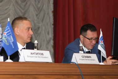 VII Всероссийская научно-техническая конференция «Полимерные композиционные материалы и производственные технологии нового поколения» VII Всероссийская научно-техническая конференция «Полимерные композиционные материалы и производственные технологии нового поколения»