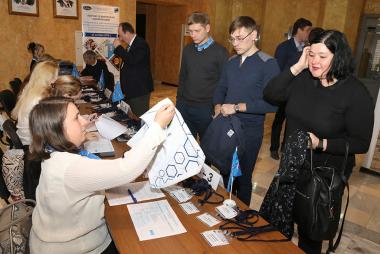 Современные электроимпульсные методы и технологии консолидации композиционных материалов: проблемы и перспективы Современные электроимпульсные методы и технологии консолидации композиционных материалов: проблемы и перспективы